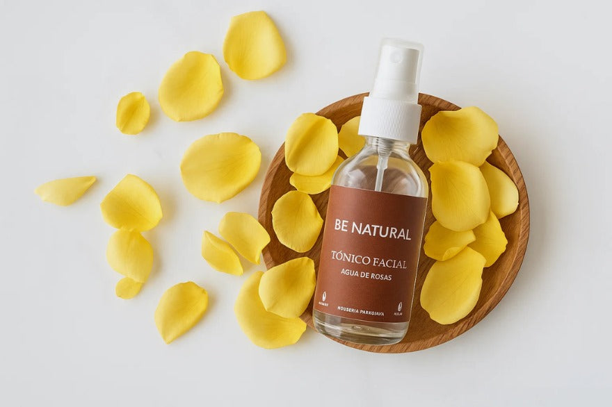 3 beneficios del agua de rosas para tu piel