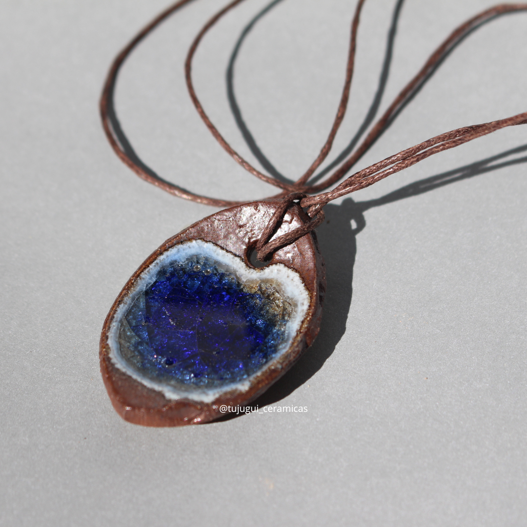 El collar Gota de cerámica